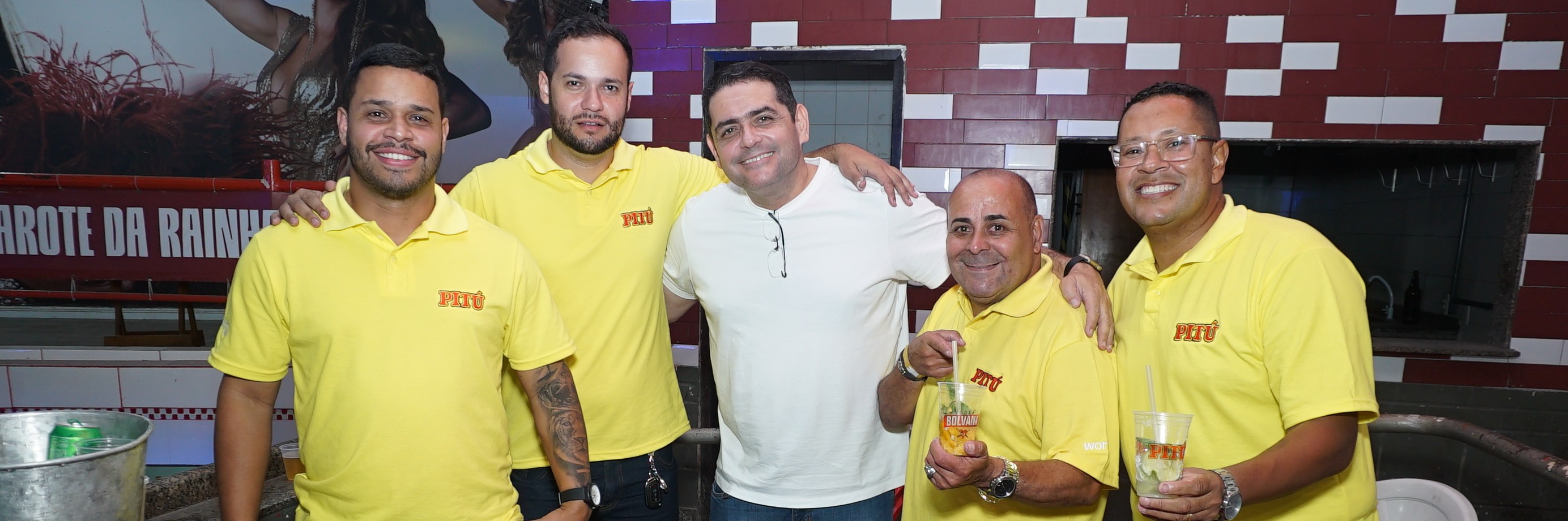 PITÚ PRESENTE NA FEIJOADA DA PORTO DA PEDRA